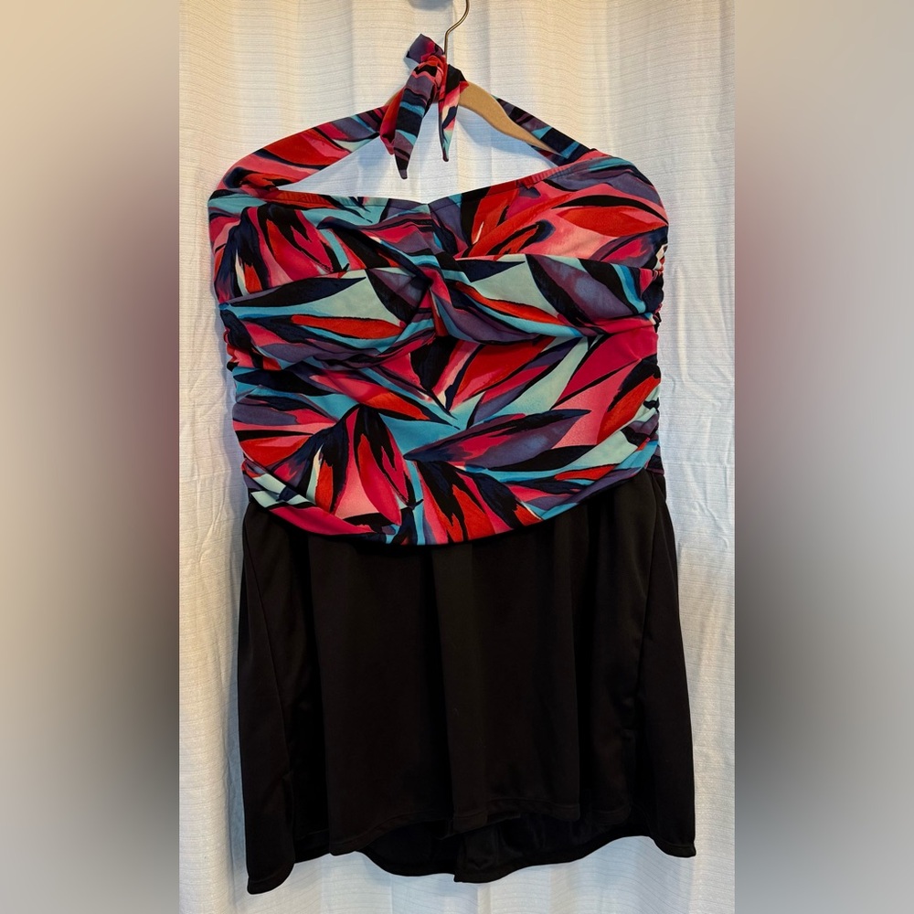 NWT Catalina Suddenly Slim Women's Plus Size Swimsuit Size 2X